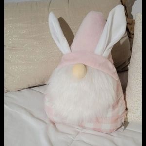 NWT, Plush pink bunny gnome